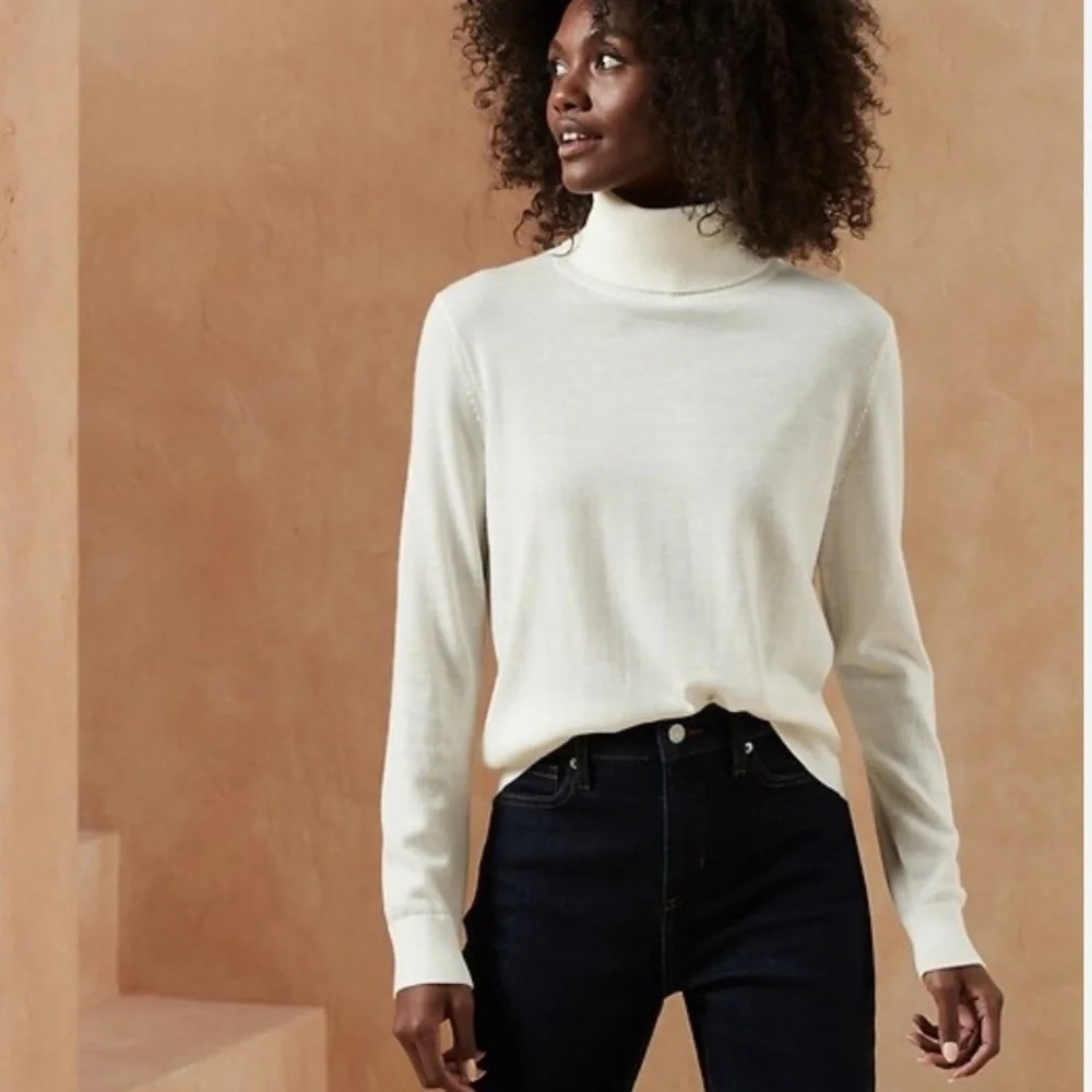 GAP Cream Extra Fine Merino Wool Turtleneck Sweater  Tunic Size S